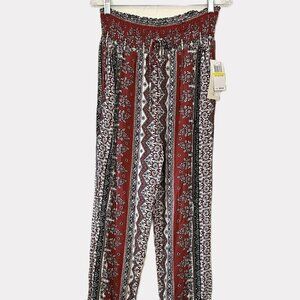 NWT Kingston Grey Soft Bottoms